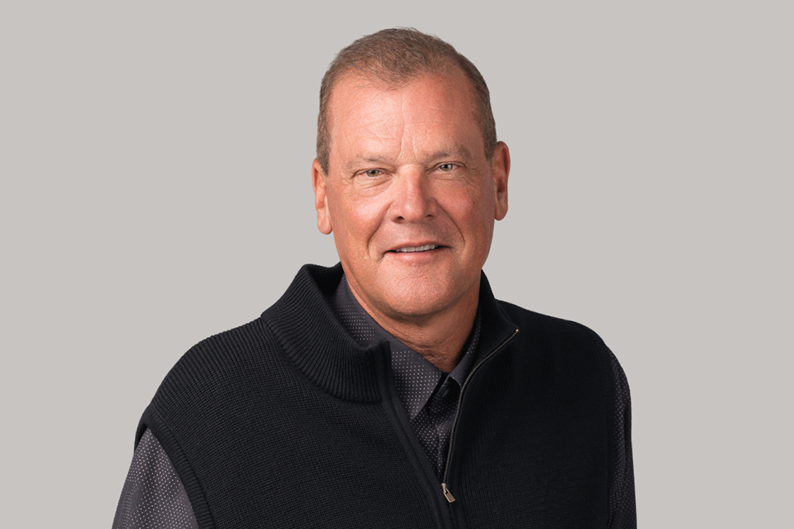 mike bindas headshot